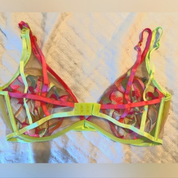 Victoria’s Secret, For Love & Lemons 38DD, petunia lace bra - Picture 2 of 4